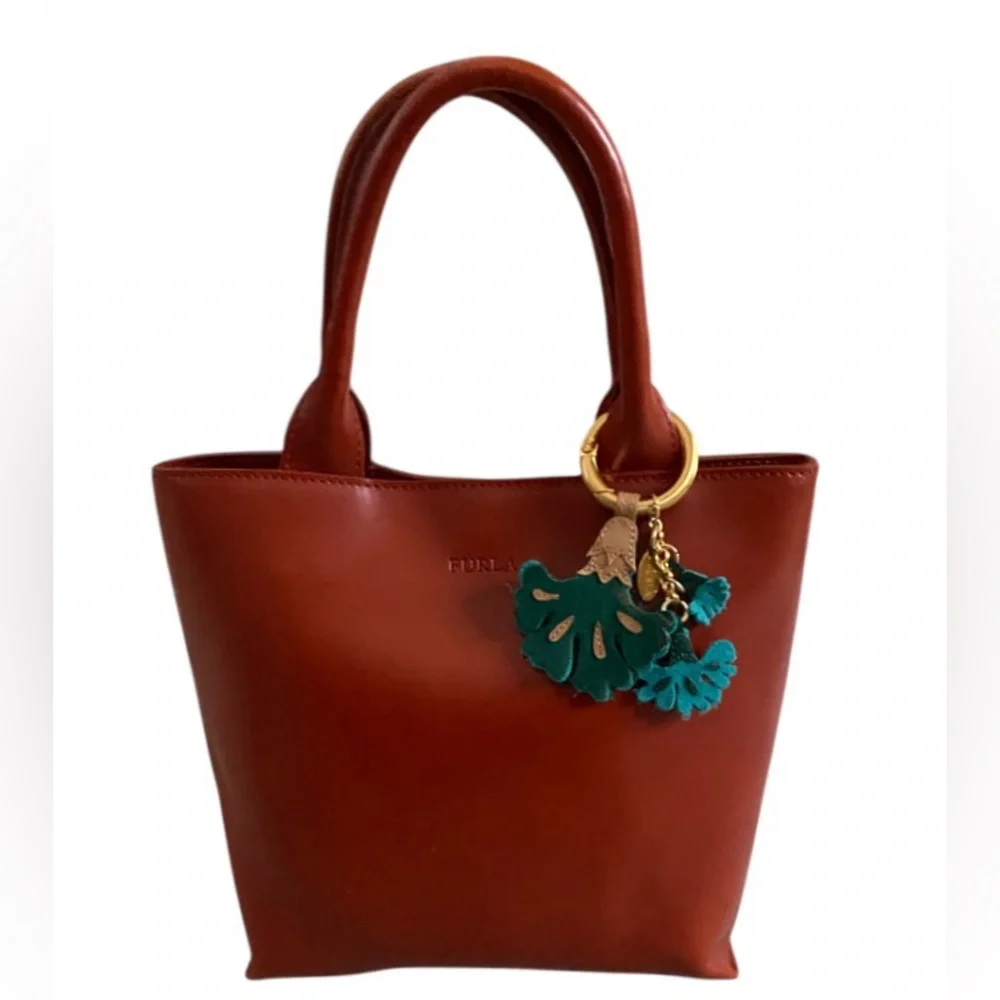Furla genuine leather small tote Made In Italy - Picture 1 of 8